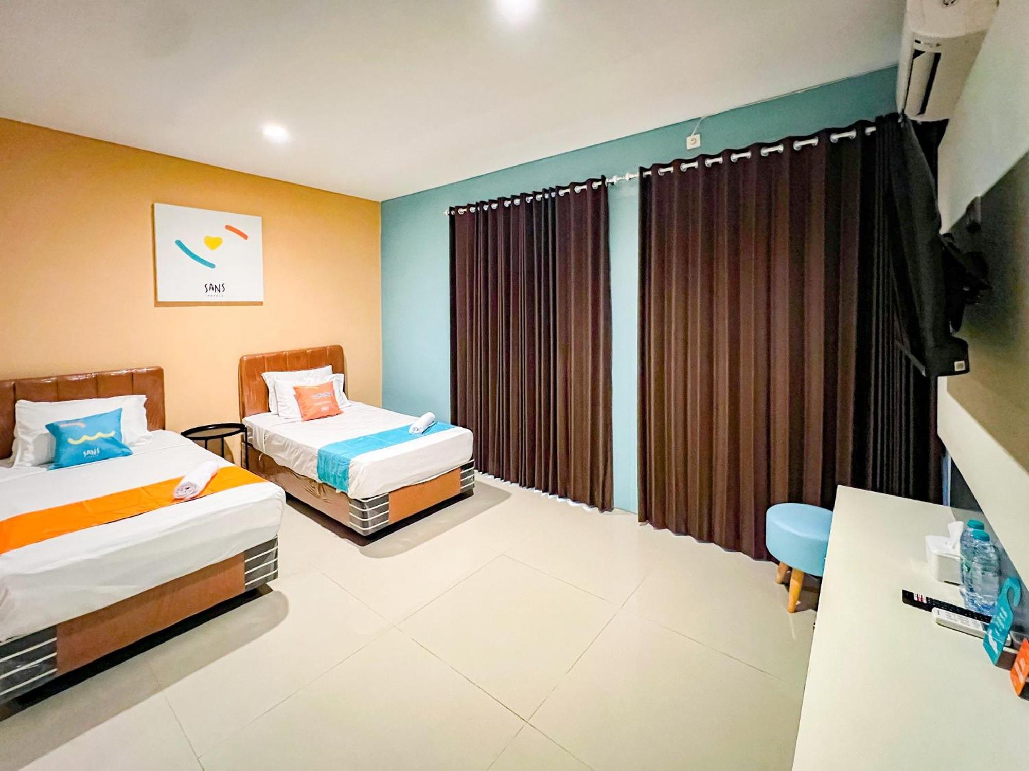 Sans Stay Bukit Palma Citraland 수라바야 외부 사진