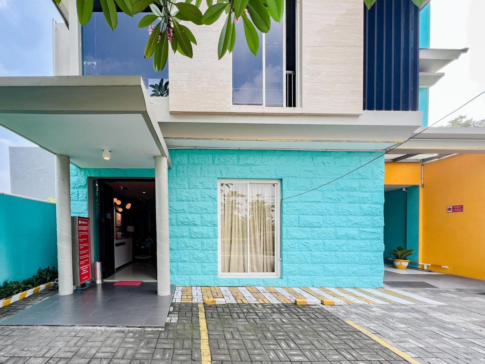 Sans Stay Bukit Palma Citraland 수라바야 외부 사진